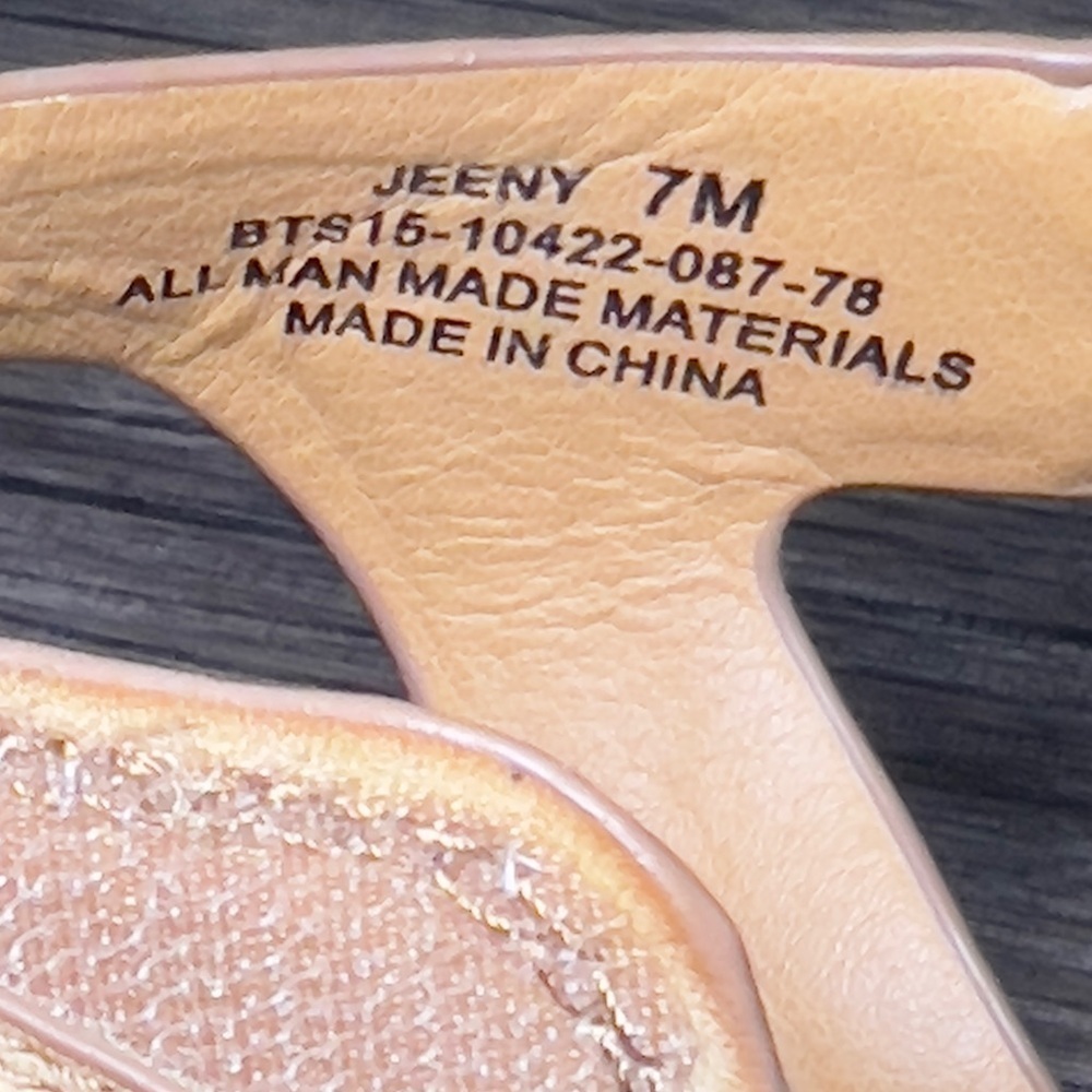 BARETRAPS Open Toed Sandals - Picture 8 of 8